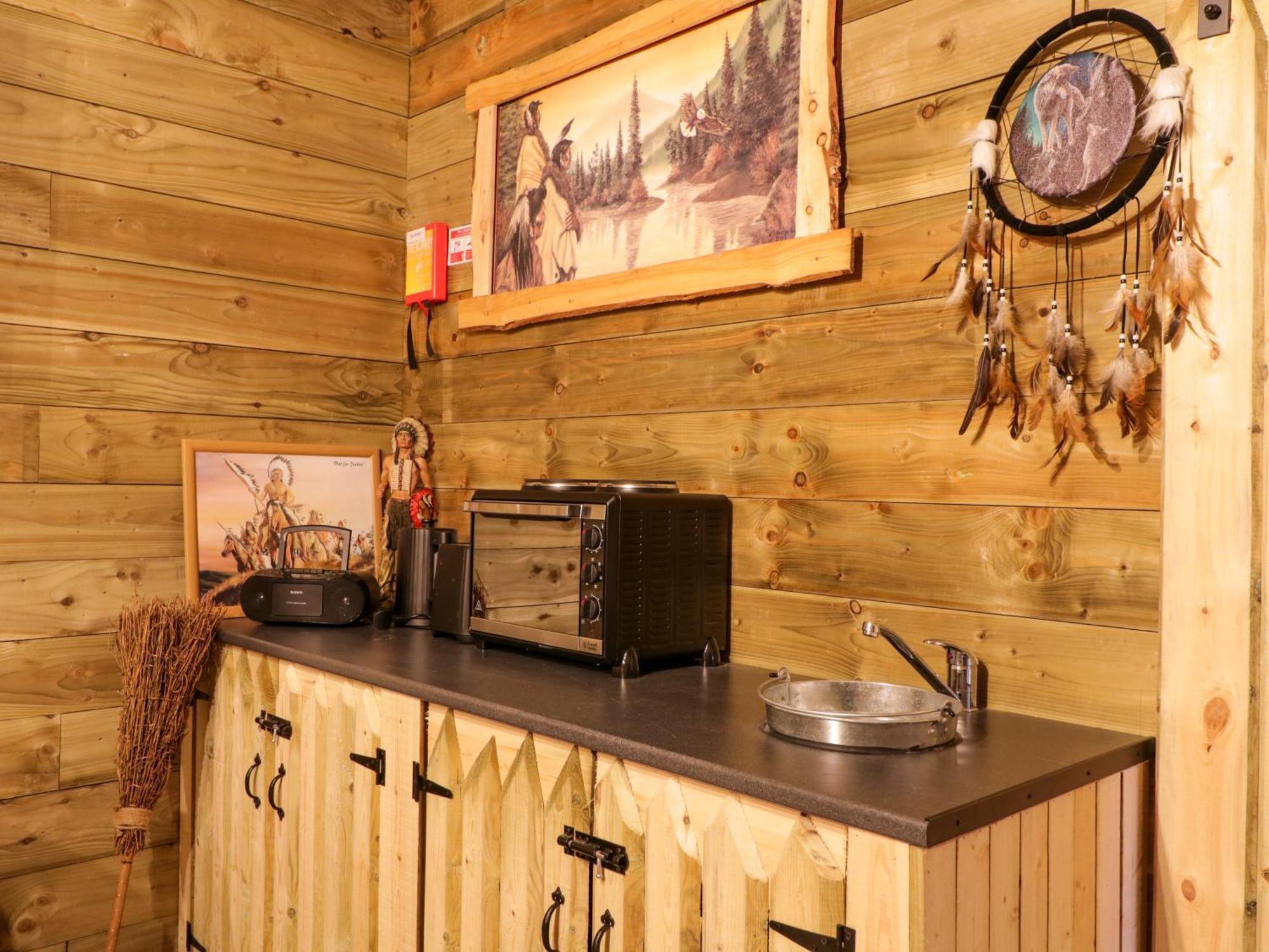 Apache Falls Lodge Limavady Εξωτερικό φωτογραφία