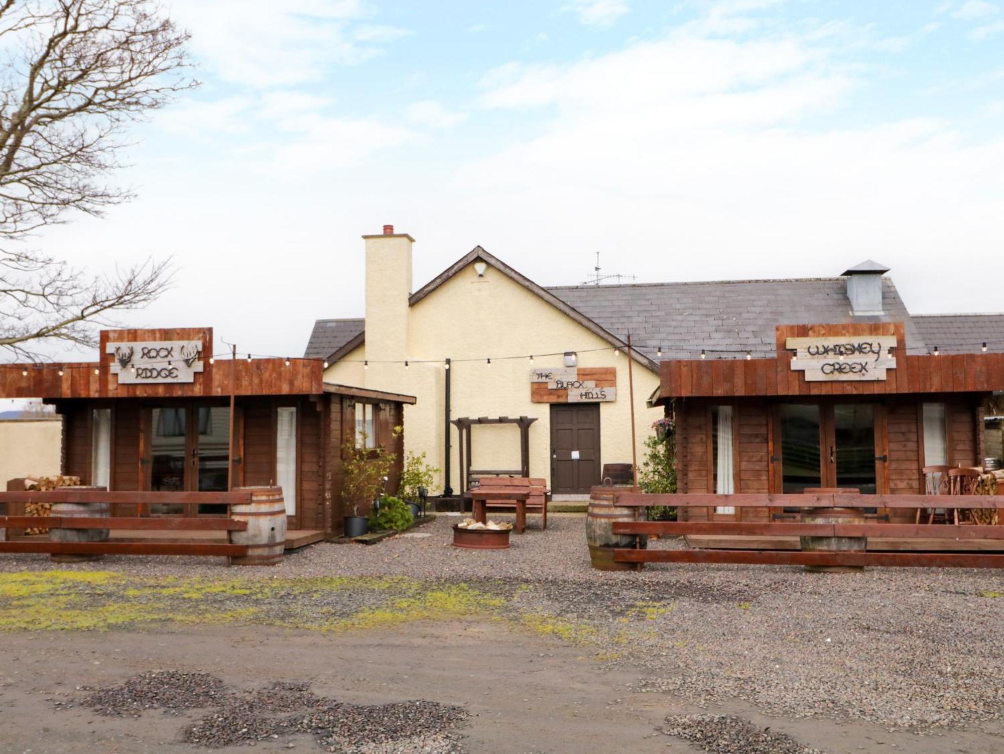Apache Falls Lodge Limavady Εξωτερικό φωτογραφία
