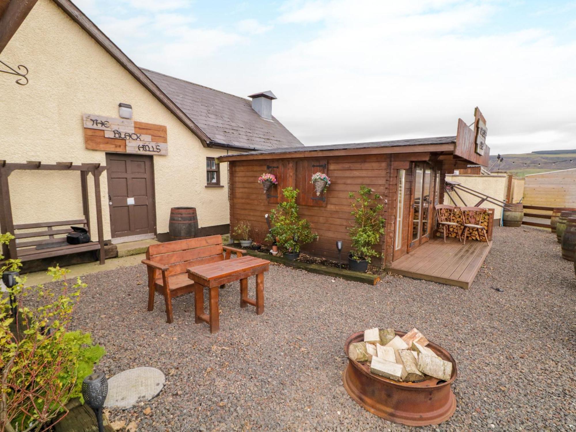 Apache Falls Lodge Limavady Εξωτερικό φωτογραφία